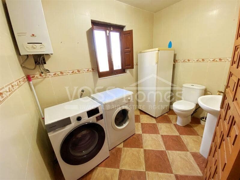 4 soveværelse Finca/Landehus til salg i Huercal-Overa med swimmingpool - € 299.950 (Ref: 9388451)