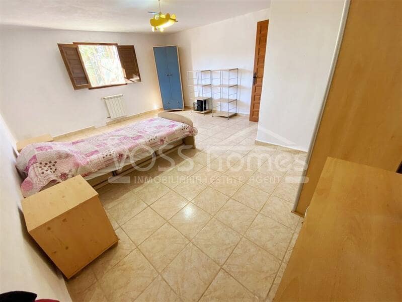 4 soveværelse Finca/Landehus til salg i Huercal-Overa med swimmingpool - € 299.950 (Ref: 9388451)