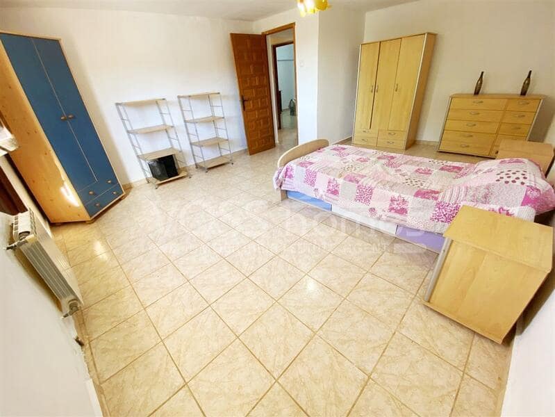 4 soveværelse Finca/Landehus til salg i Huercal-Overa med swimmingpool - € 299.950 (Ref: 9388451)