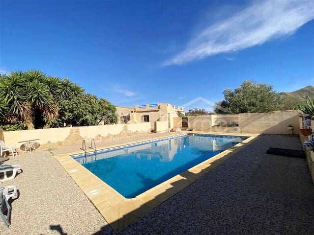 4 makuuhuone Maalaistalo myytävänä paikassa Huércal-Overa mukana uima-altaan - 299 950 € (Ref: 9388451)