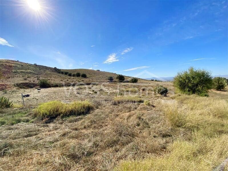 4 soveværelse Finca/Landehus til salg i Huercal-Overa med swimmingpool - € 299.950 (Ref: 9388451)