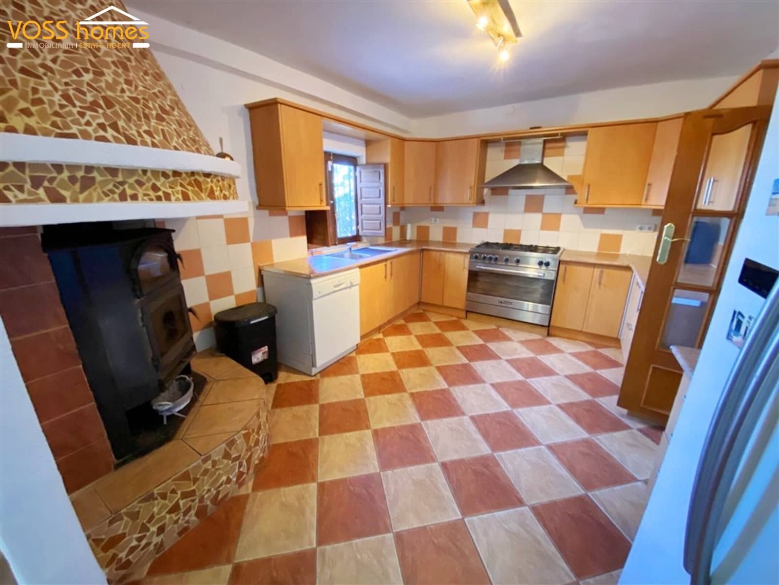 4 soveværelse Finca/Landehus til salg i Huercal-Overa med swimmingpool - € 289.950 (Ref: 9388451)