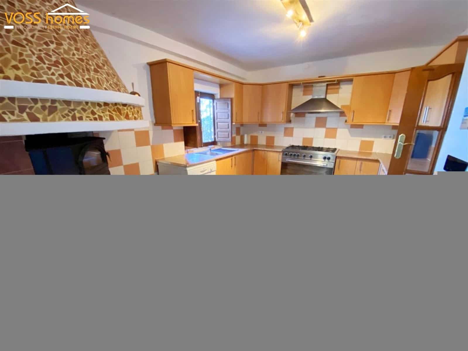 4 soveværelse Finca/Landehus til salg i Huercal-Overa med swimmingpool - € 289.950 (Ref: 9388451)