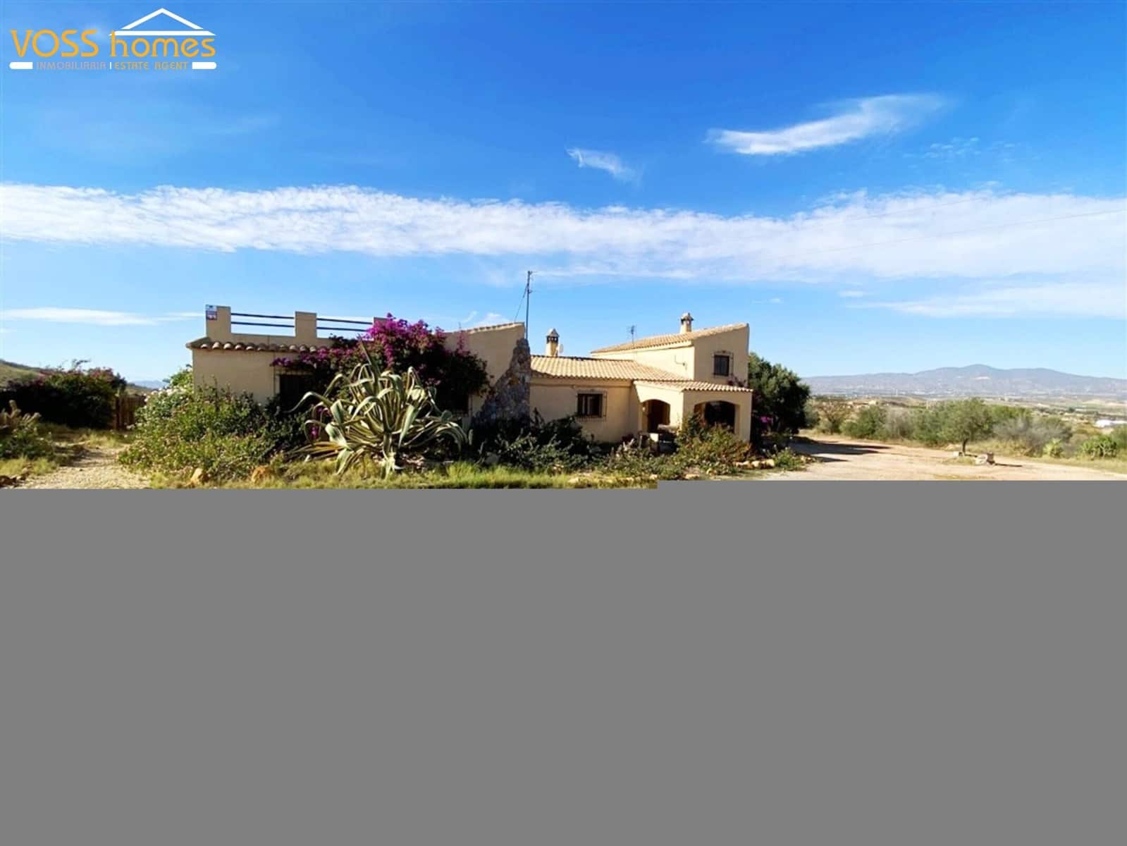 4 soveværelse Finca/Landehus til salg i Huercal-Overa med swimmingpool - € 289.950 (Ref: 9388451)