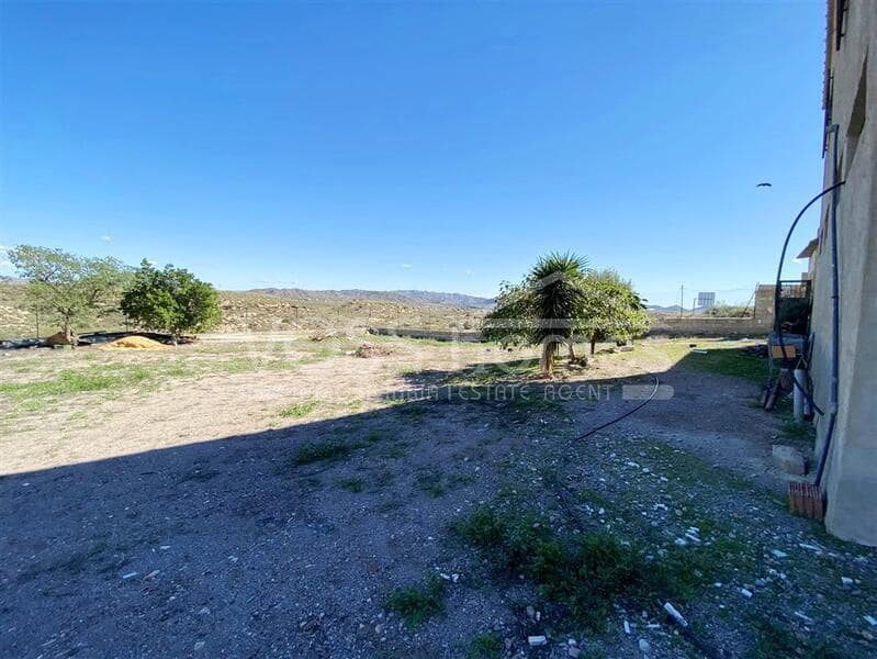 3 soveværelse Finca/Landehus til salg i La Alfoquia - € 130.000 (Ref: 9396521)