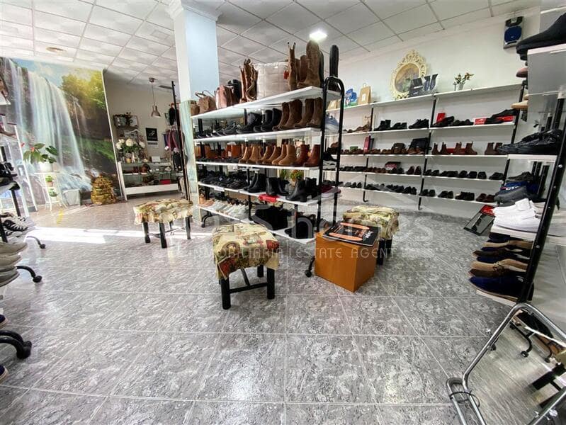 Kommersiell till salu i Huercal-Overa - 129 950 € (Ref: 9411315)