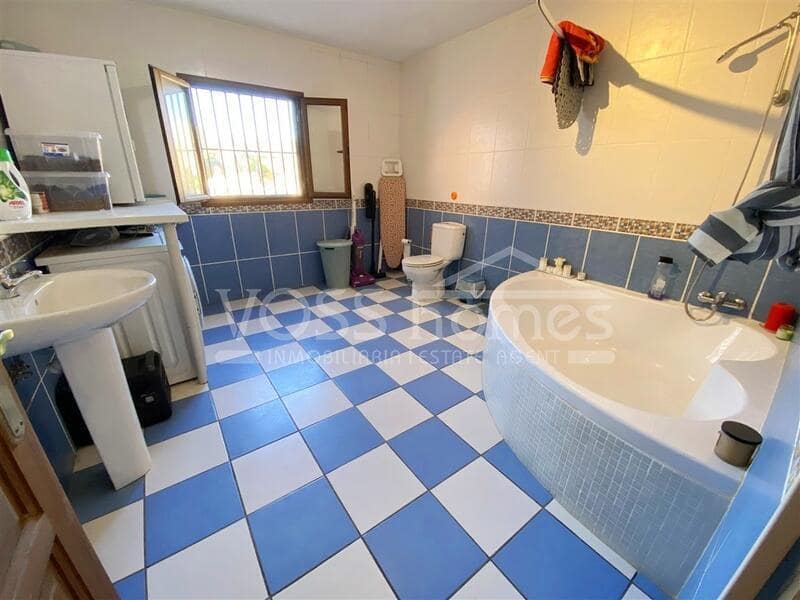 5 slaapkamer Huis te koop in Huercal-Overa met zwembad - € 269.950 (Ref: 9436288)