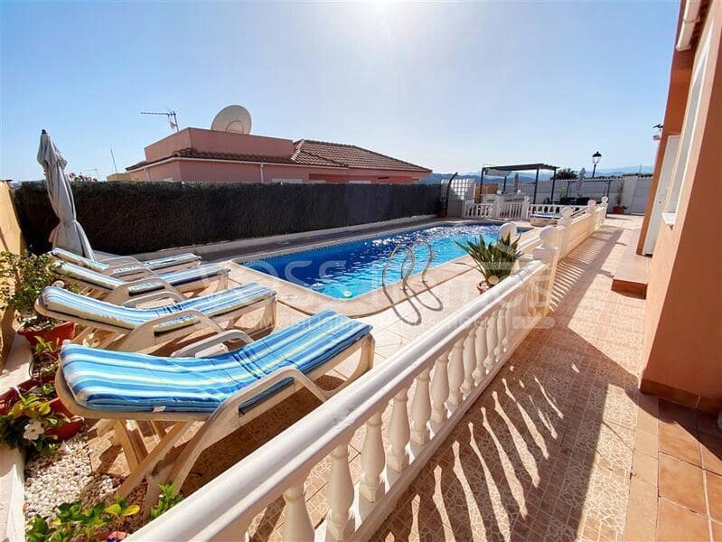 3 soveværelse Villa til salg i La Alfoquia med swimmingpool - € 254.950 (Ref: 9449926)