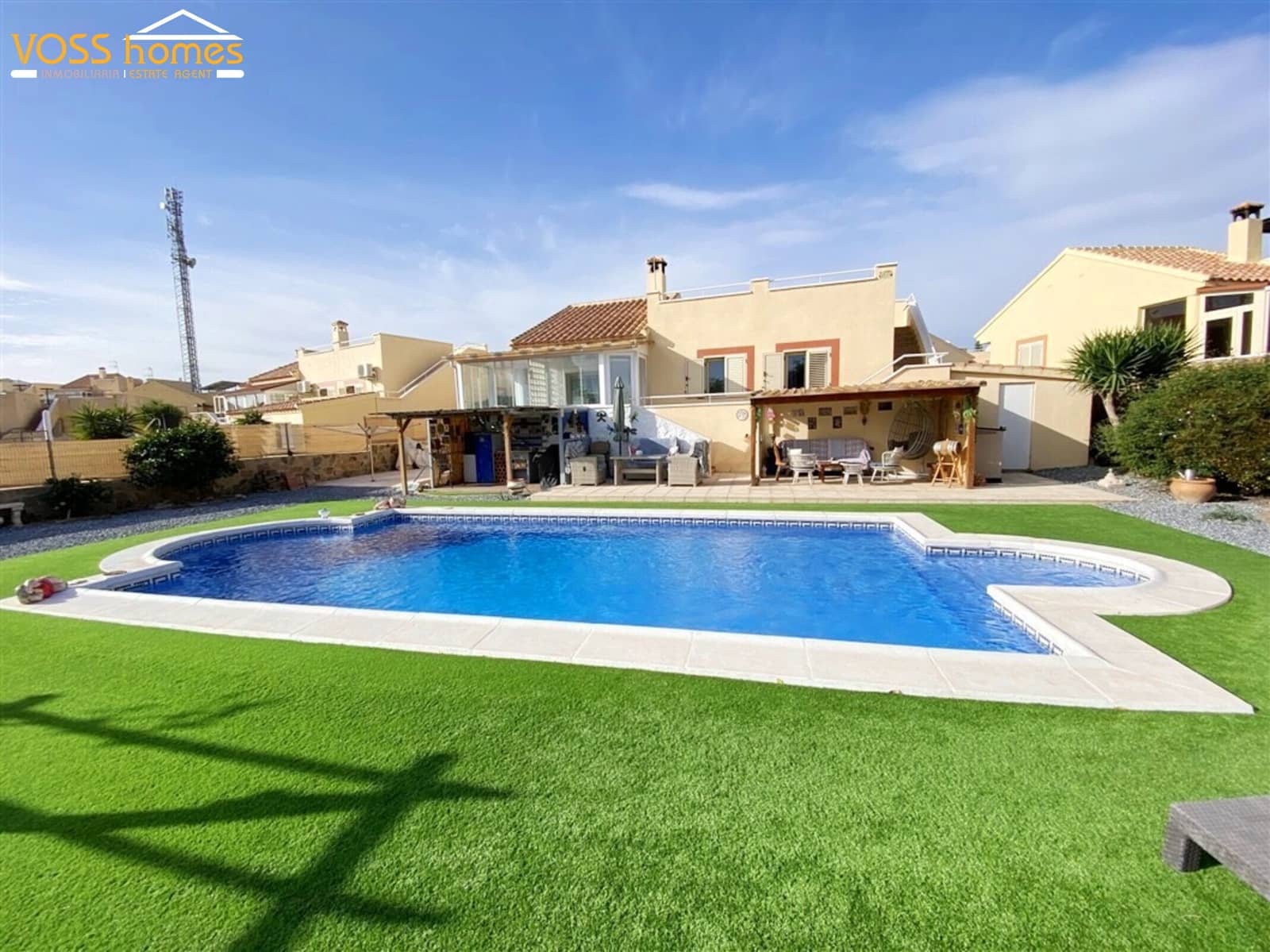 3 soveværelse Villa til salg i La Alfoquia med swimmingpool - € 274.950 (Ref: 9451388)