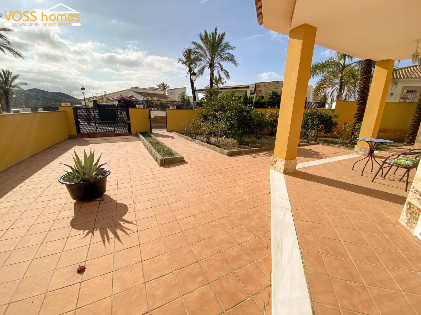 4 soveværelse Villa til salg i Huercal-Overa med swimmingpool - € 299.950 (Ref: 9462908)