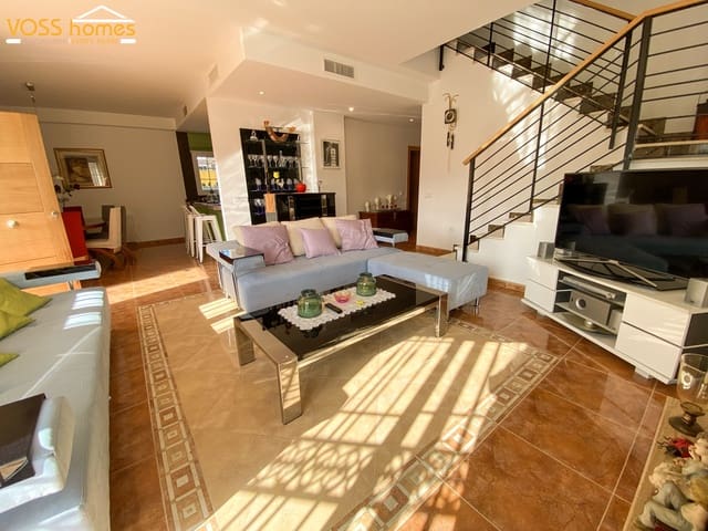 Chalet de 4 habitaciones en Huércal-Overa en venta con piscina - 299.950 € (Ref: 9462908)