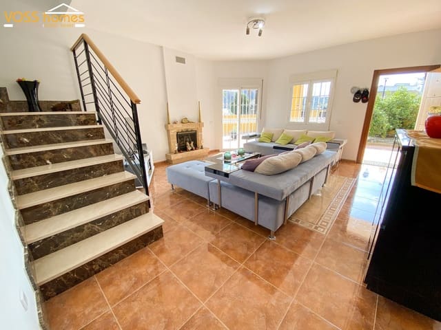 Chalet de 4 habitaciones en Huércal-Overa en venta con piscina - 299.950 € (Ref: 9462908)