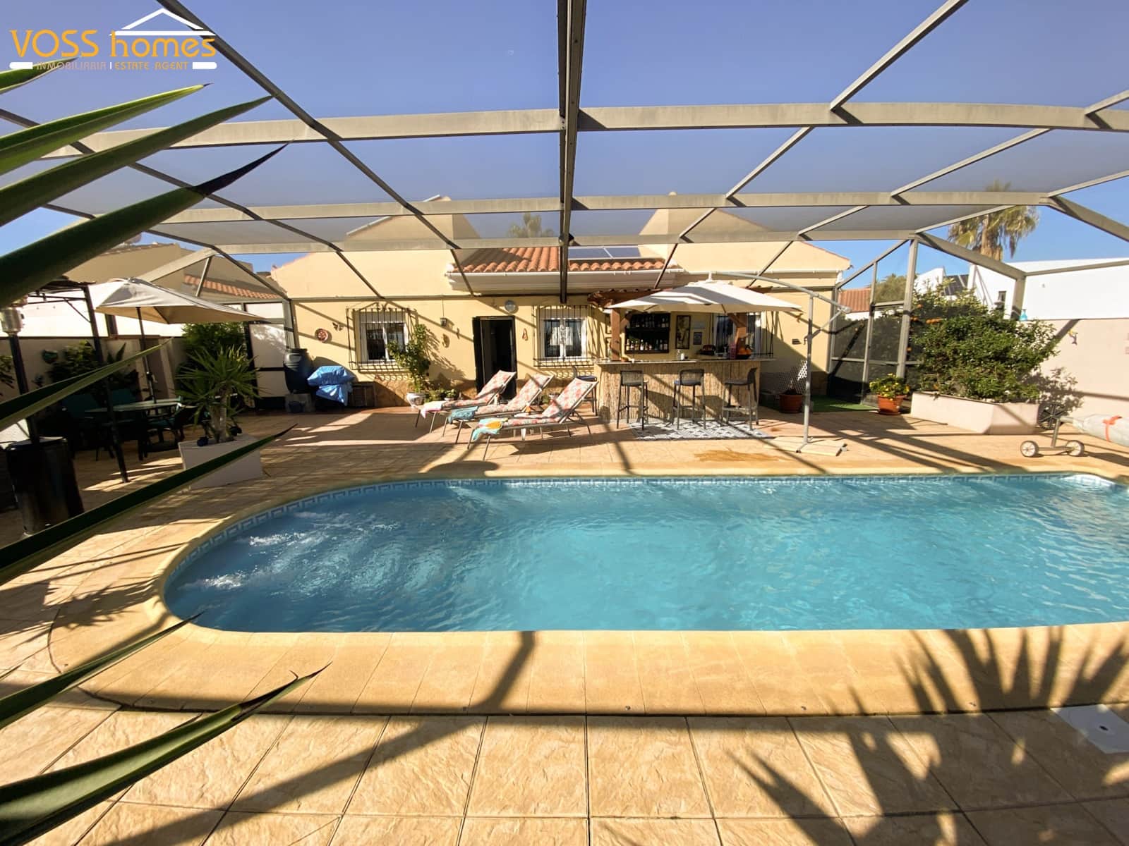 3 bedroom Villa for sale in Huercal-Overa with pool - € 274,950 (Ref: 9500343)