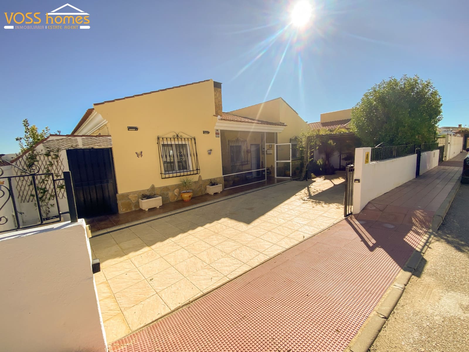 3 bedroom Villa for sale in Huercal-Overa with pool - € 274,950 (Ref: 9500343)