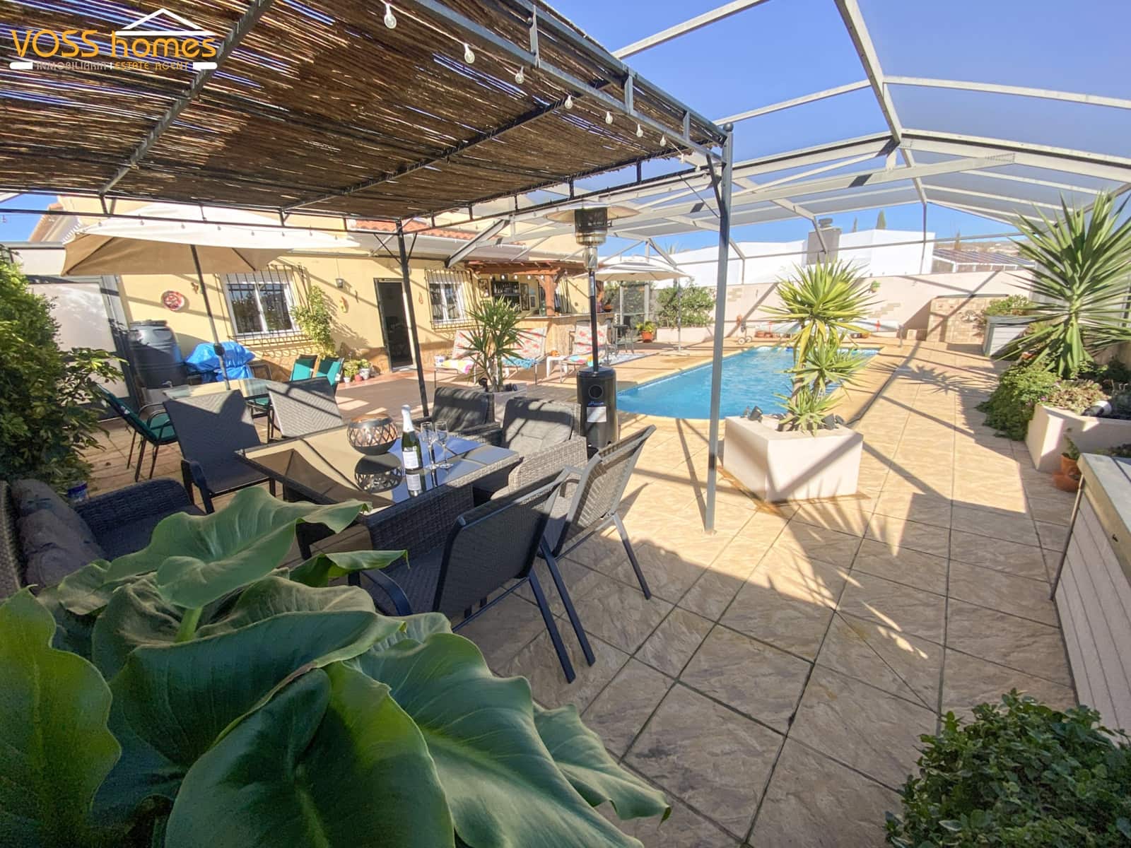 3 bedroom Villa for sale in Huercal-Overa with pool - € 274,950 (Ref: 9500343)