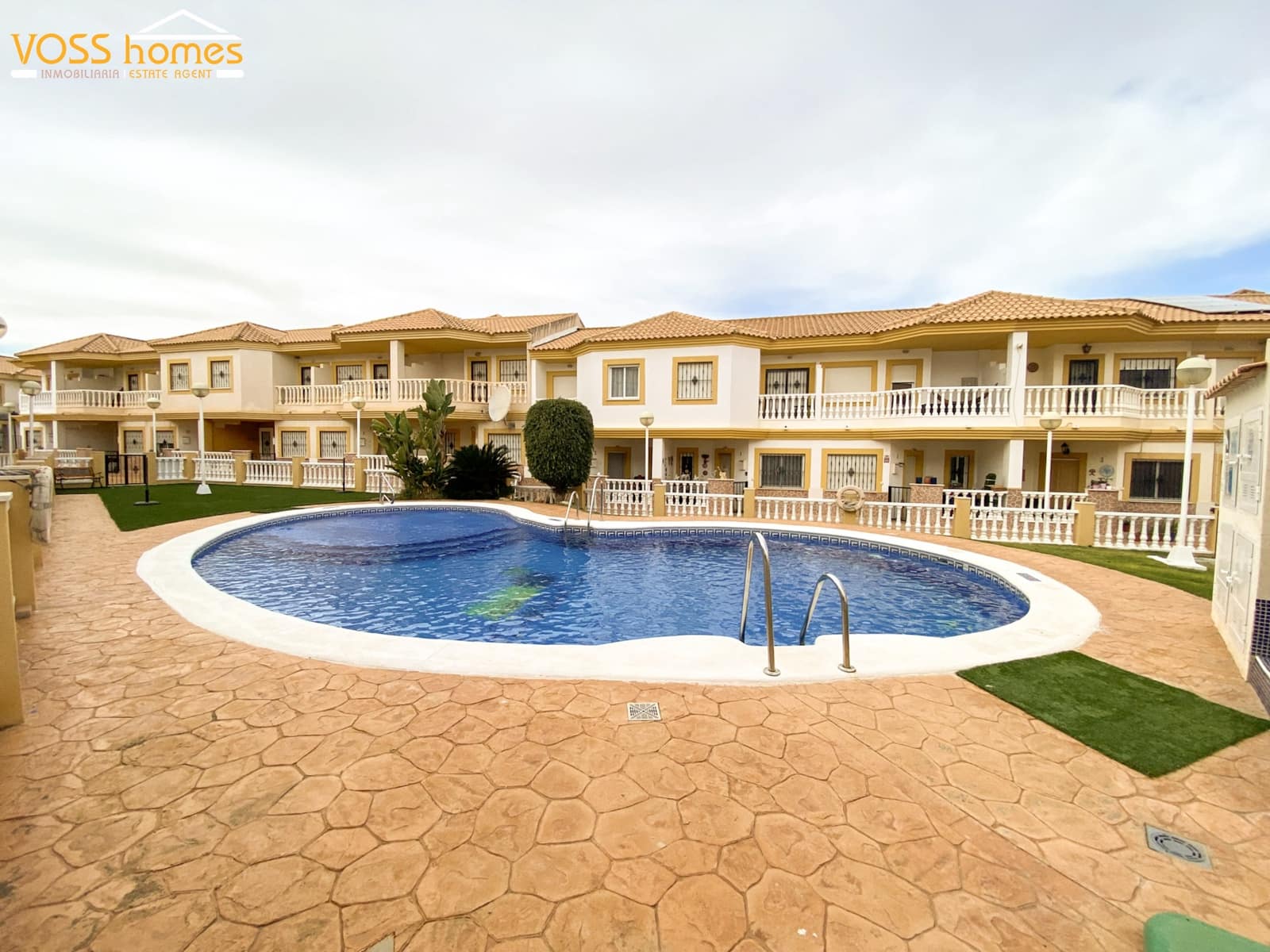 2 bedroom Apartment for sale in La Alfoquia with pool - € 84,950 (Ref: 9525564)