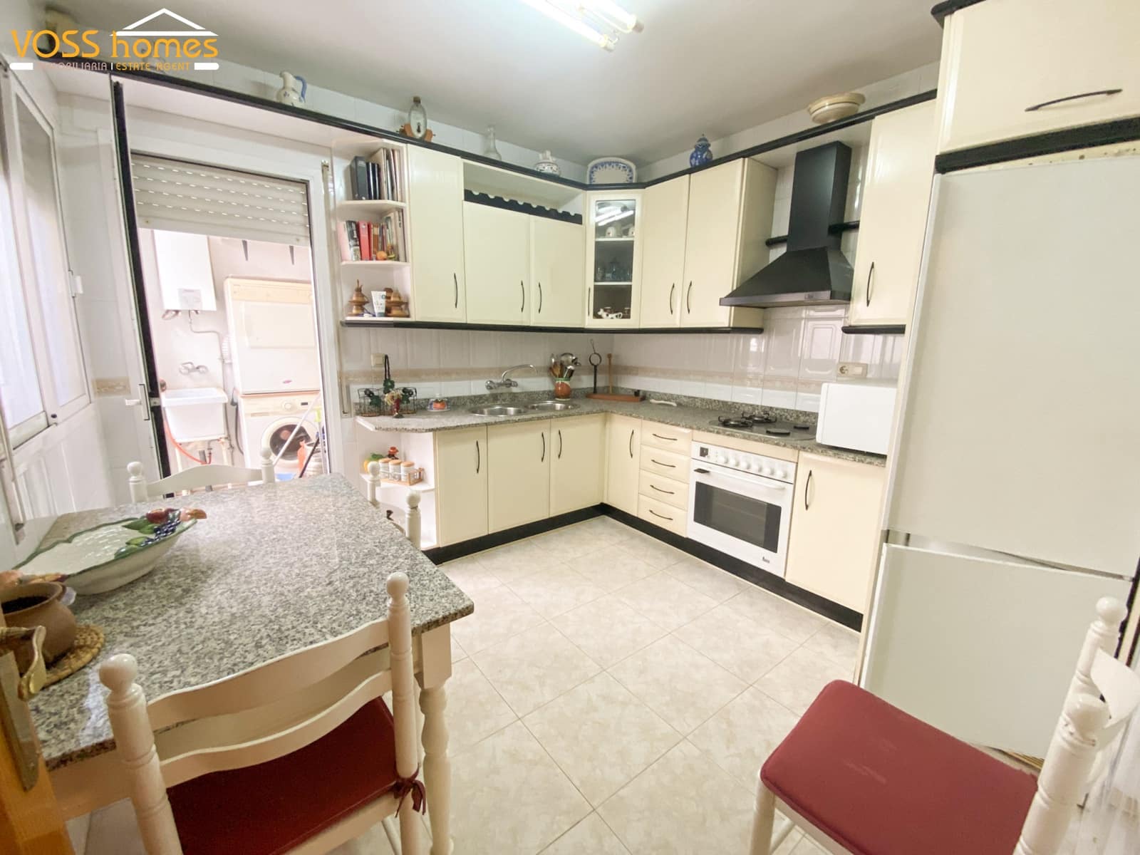 4 slaapkamer Appartement te koop in La Alfoquia - € 109.950 (Ref: 9528044)