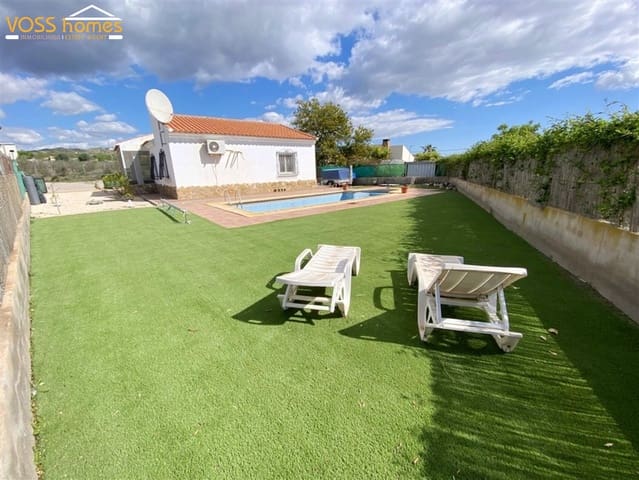 Chalet de 3 habitaciones en Huércal-Overa en venta con piscina - 234.950 € (Ref: 9684019)