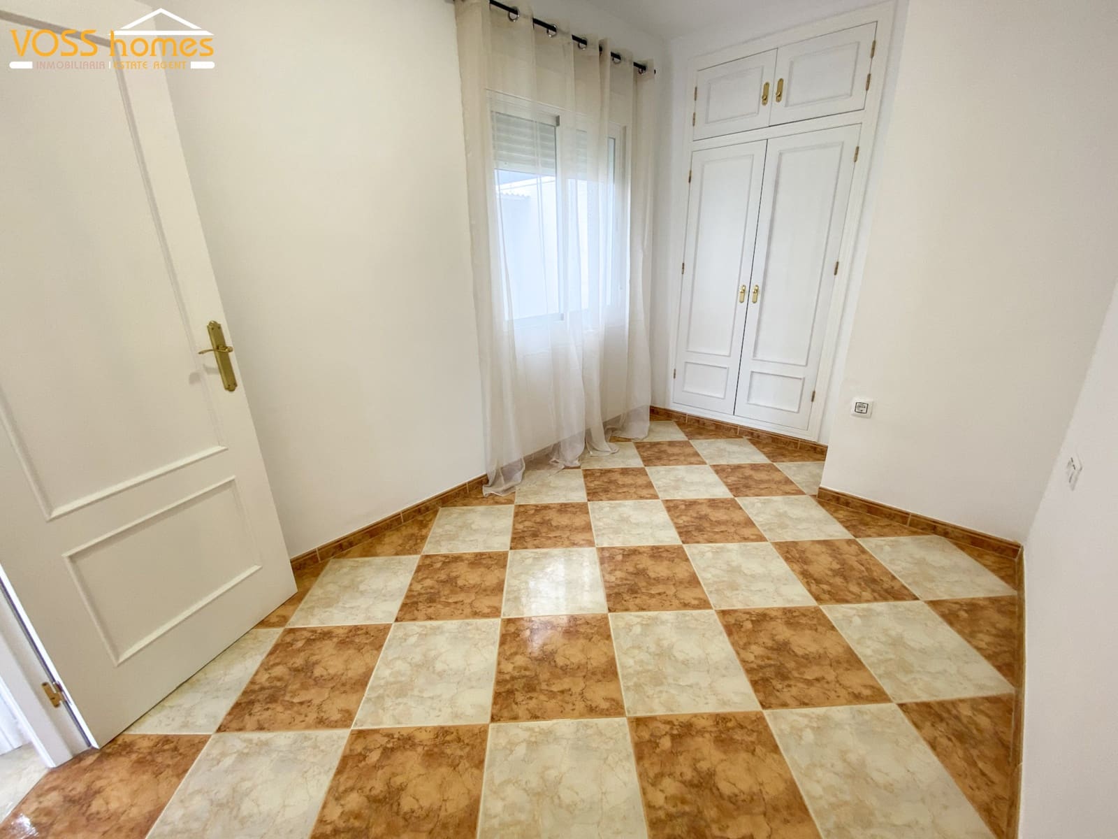 4 bedroom Apartment for sale in Zurgena - € 119,000 (Ref: 9726241)