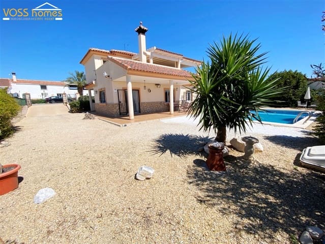 Chalet de 3 habitaciones en Zurgena en venta con piscina - 289.950 € (Ref: 9726242)