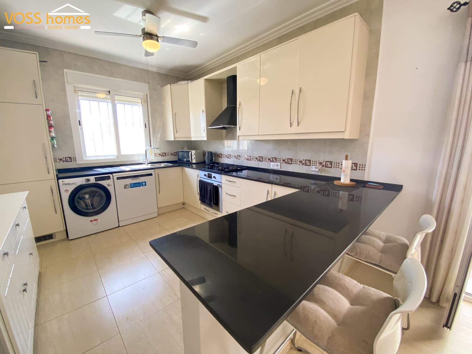 Chalet de 3 habitaciones en Huércal-Overa en venta con piscina - 269.000 € (Ref: 9779962)