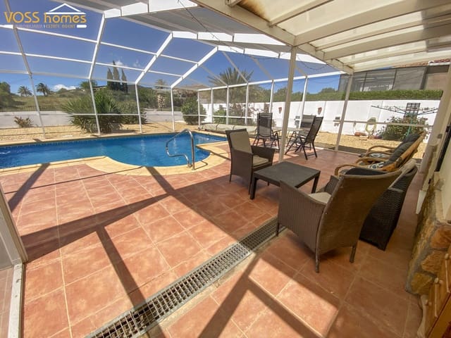 Chalet de 3 habitaciones en Huércal-Overa en venta con piscina - 269.000 € (Ref: 9779962)