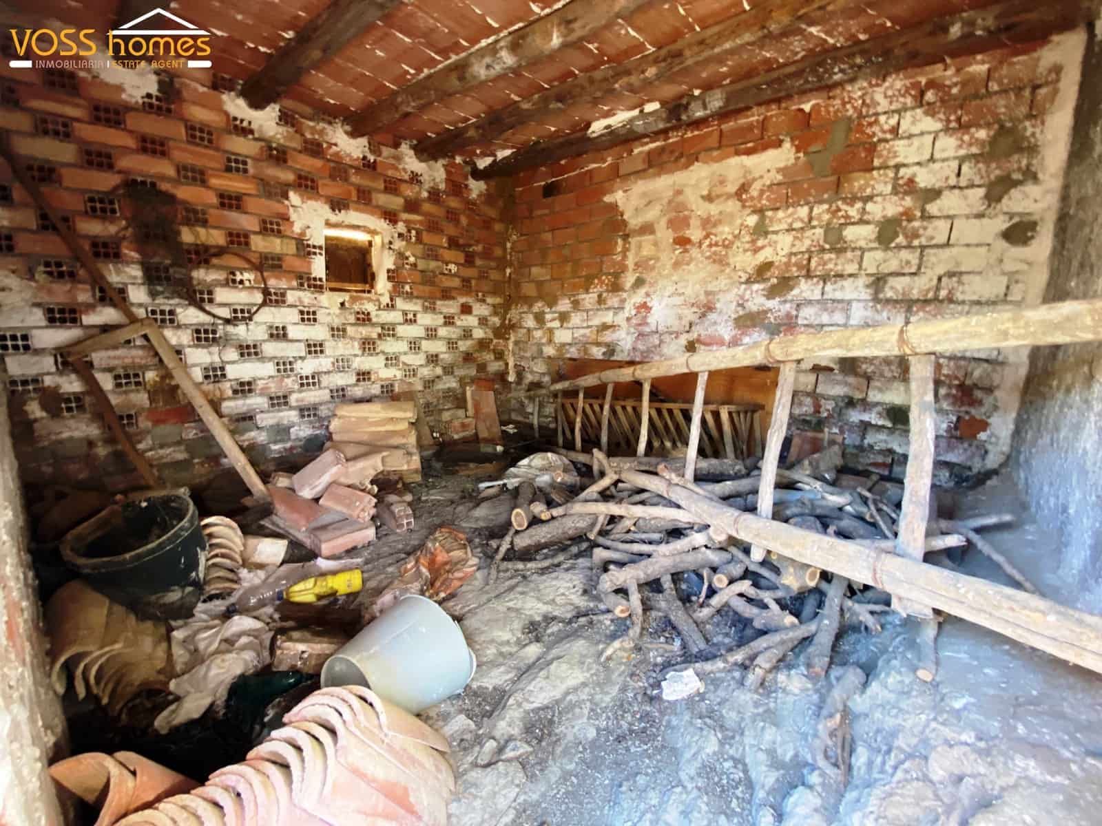 3 slaapkamer Finca/Landhuis te koop in Velez-Rubio - € 55.000 (Ref: 9797702)