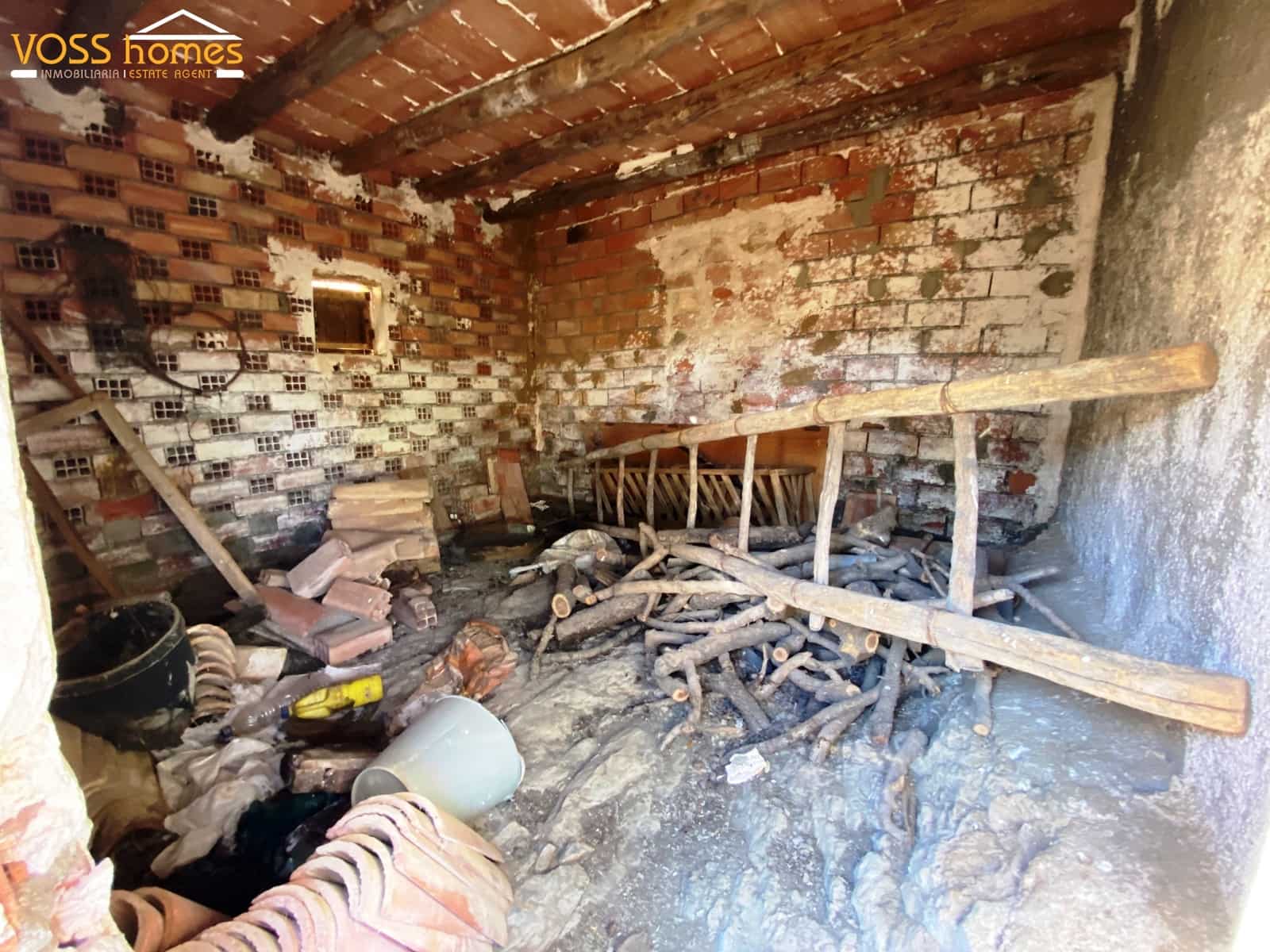 3 slaapkamer Finca/Landhuis te koop in Velez-Rubio - € 55.000 (Ref: 9797702)