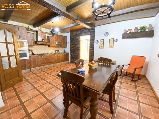 4 soverom Finca/Herregård til salgs i Huércal-Overa med svømmebasseng - € 349 950 (Ref: 9816944)