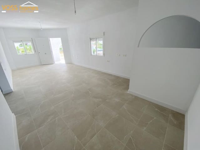 4 soveværelse Villa til salg i Zurgena med swimmingpool - € 294.000 (Ref: 9824019)