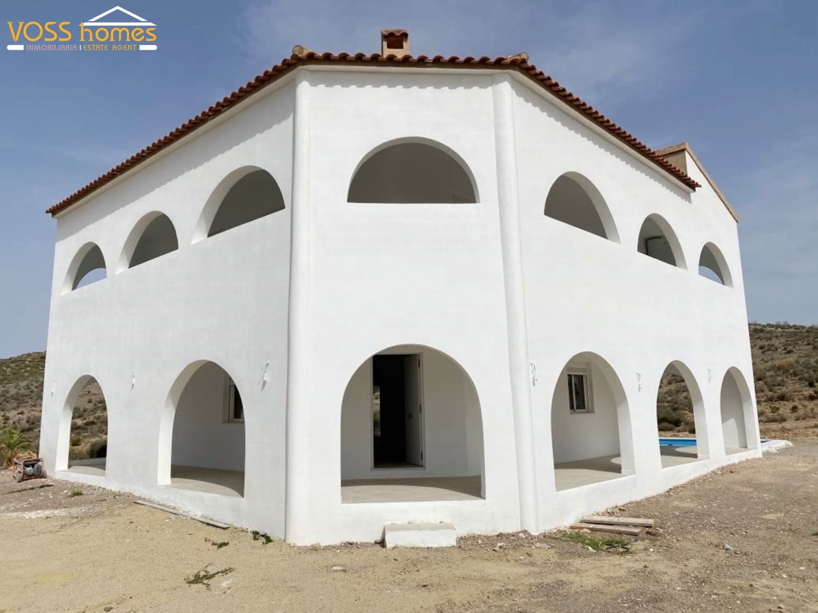 4 bedroom Villa for sale in Zurgena with pool - € 294,000 (Ref: 9824019)