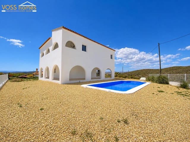 4 soveværelse Villa til salg i Zurgena med swimmingpool - € 294.000 (Ref: 9824019)