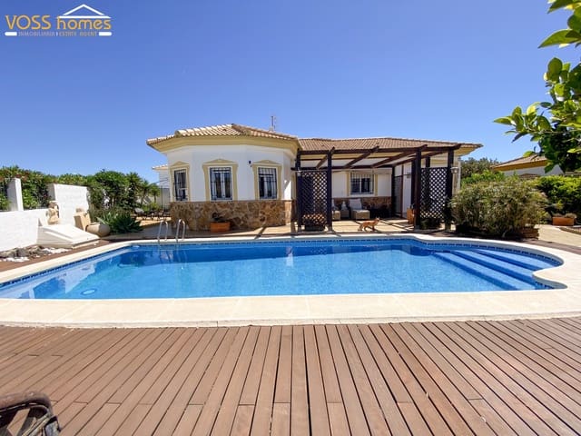2 sovrum Villa till salu i Zurgena med pool - 249 950 € (Ref: 9826086)