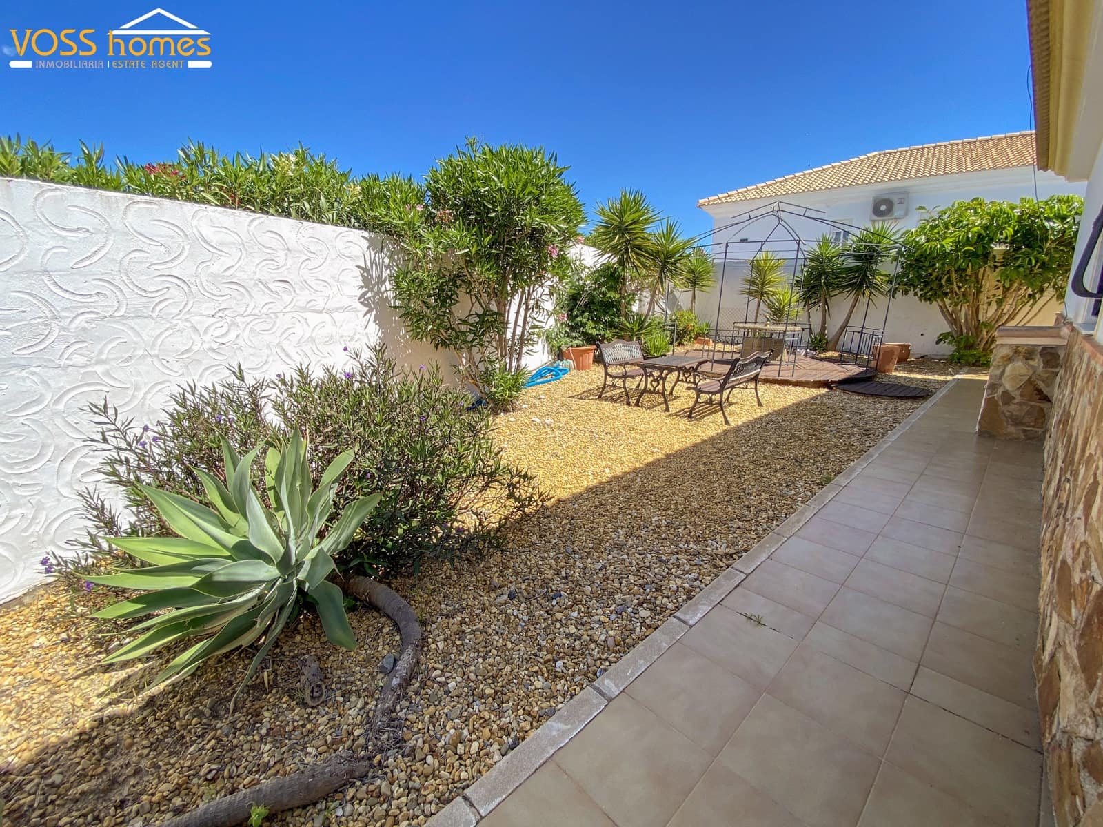 2 bedroom Villa for sale in Zurgena with pool - € 249,950 (Ref: 9826086)
