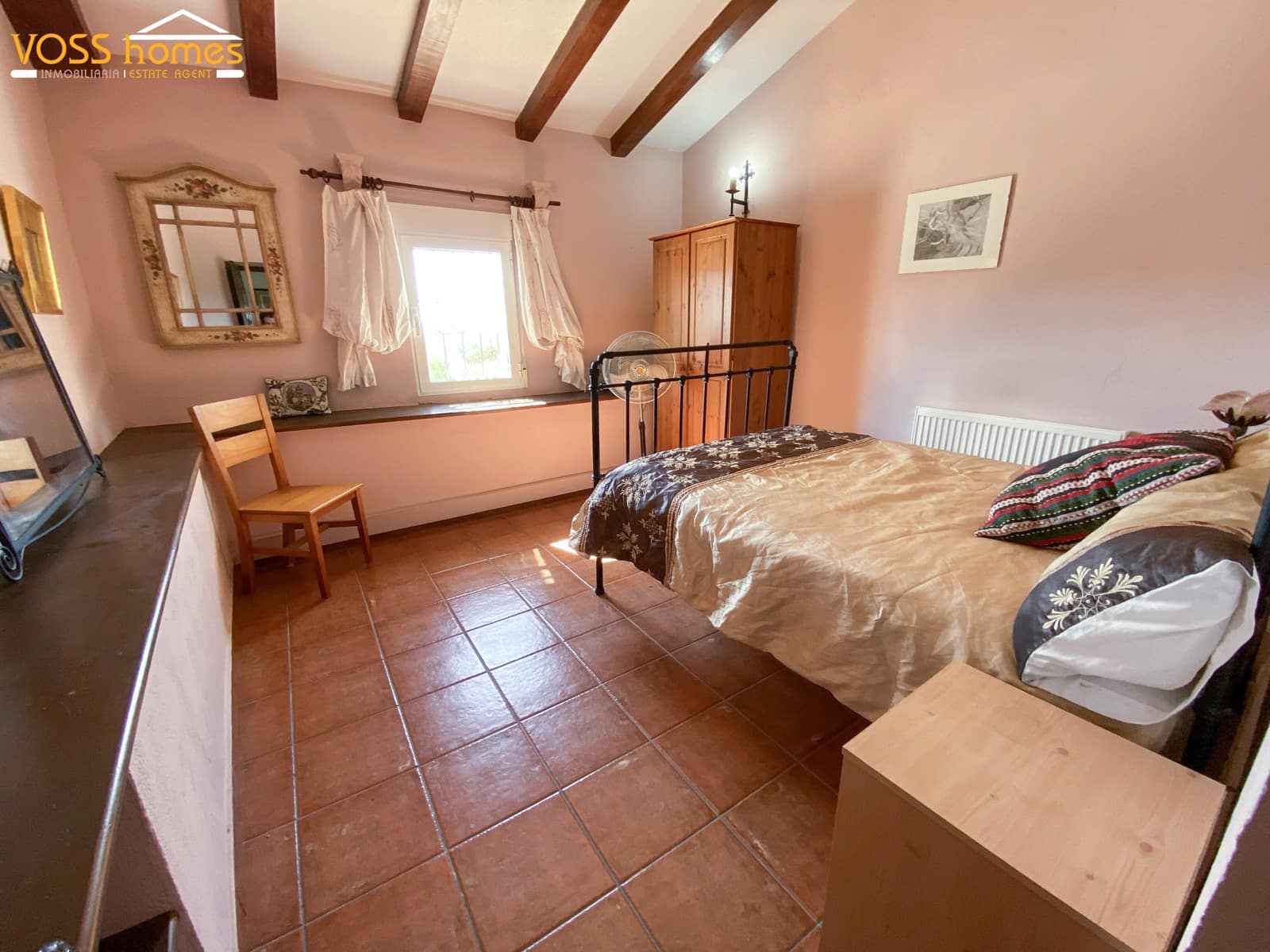 5 soveværelse Finca/Landehus til salg i Huercal-Overa med swimmingpool - € 319.000 (Ref: 9850793)
