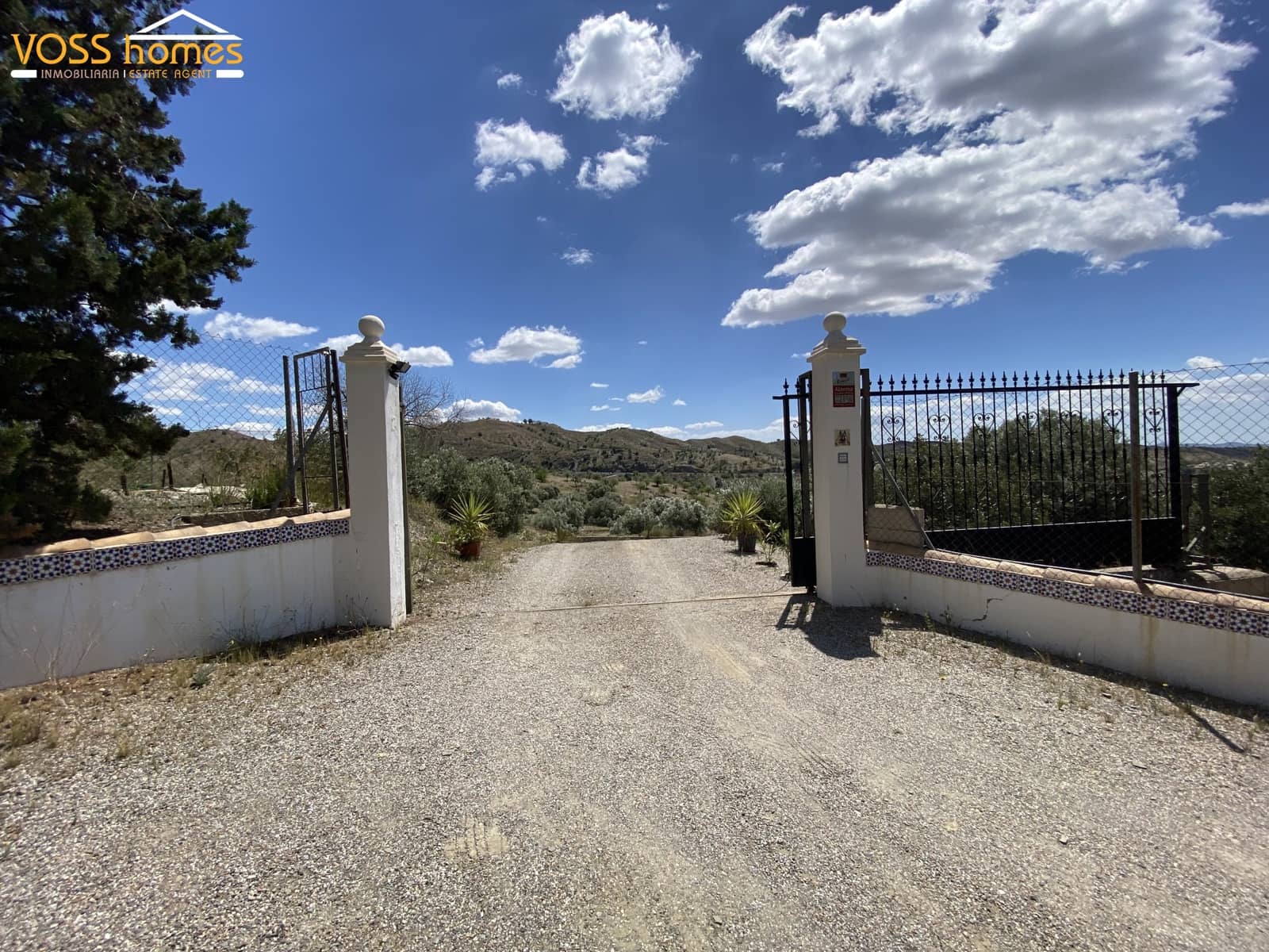 5 soveværelse Finca/Landehus til salg i Huercal-Overa med swimmingpool - € 319.000 (Ref: 9850793)