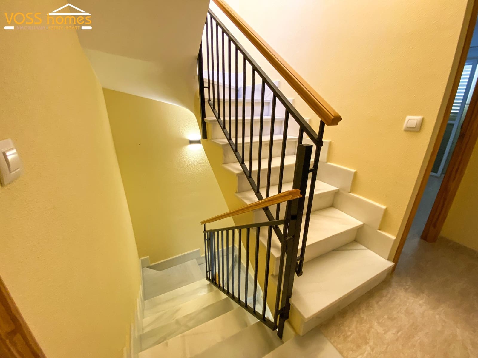 3 makuuhuone Huoneisto myytävänä paikassa Zurgena mukana uima-altaan - 129 950 € (Ref: 9865506)
