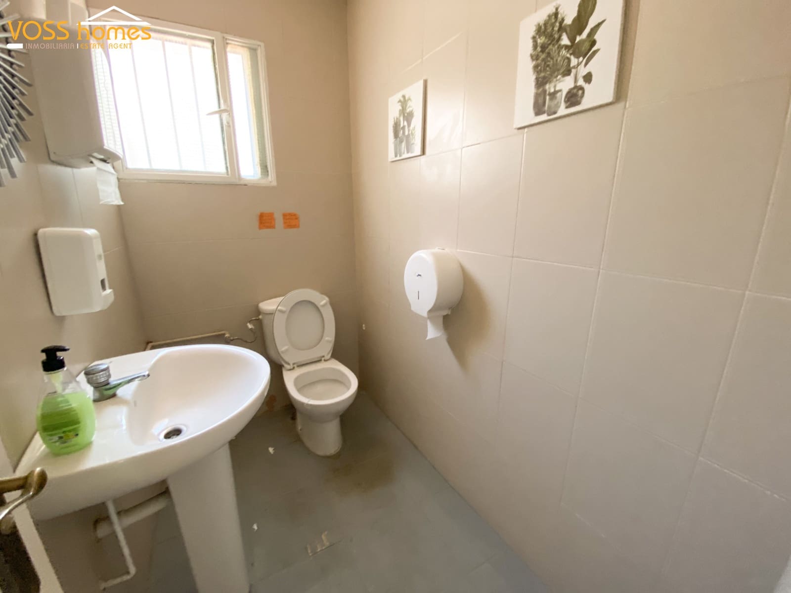 Commercial for sale in Huercal-Overa - € 45,000 (Ref: 9896891)