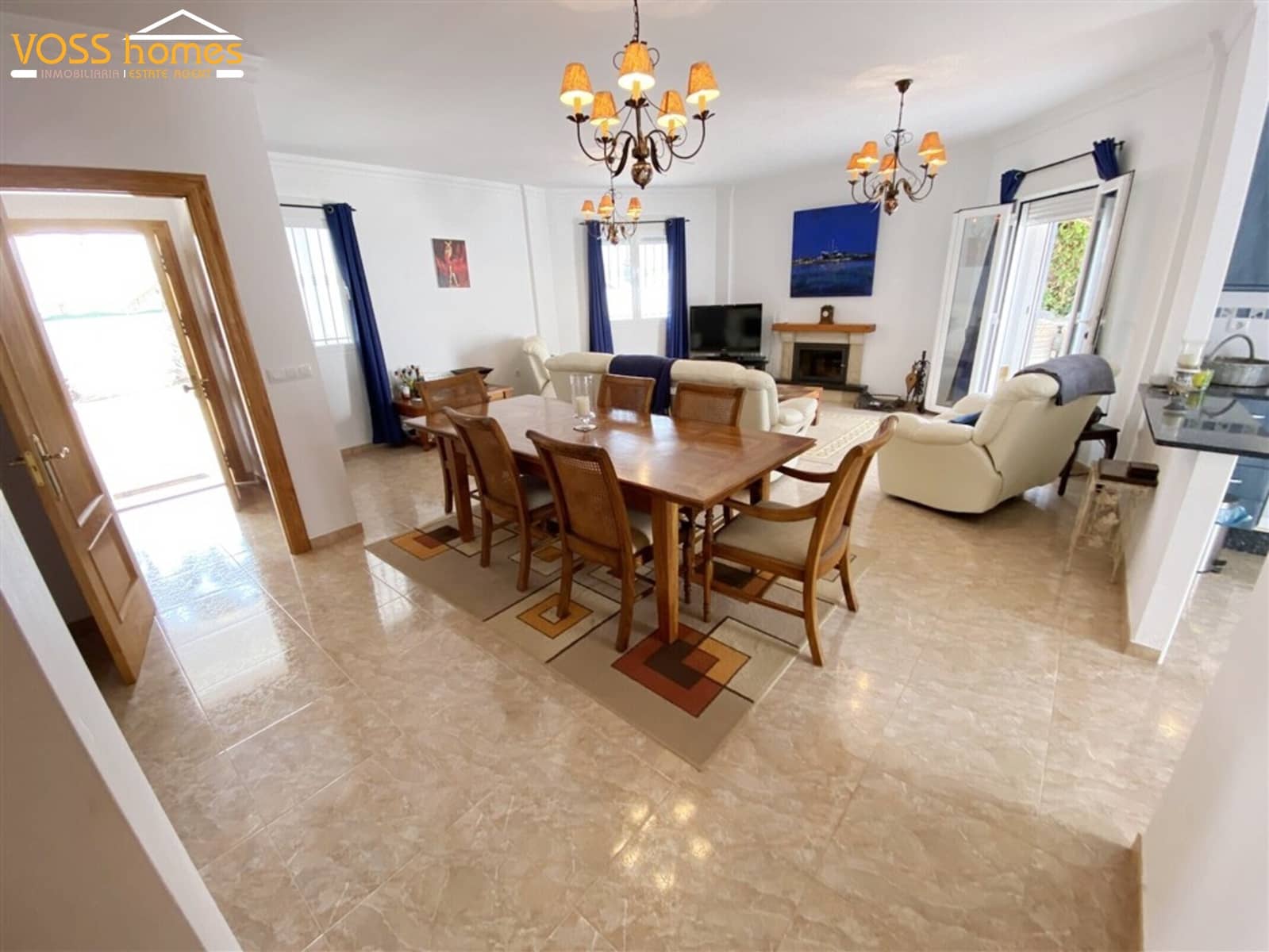 3 soveværelse Villa til salg i Huercal-Overa med swimmingpool - € 269.950 (Ref: 9902691)
