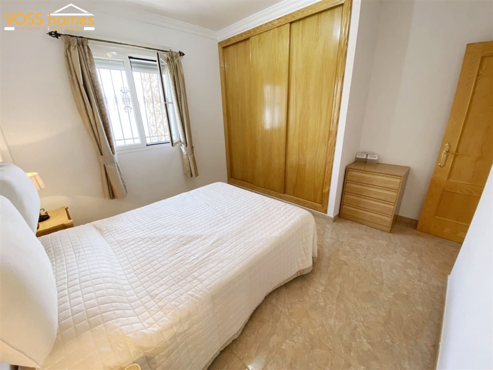 3 soveværelse Villa til salg i Huercal-Overa med swimmingpool - € 269.950 (Ref: 9902691)