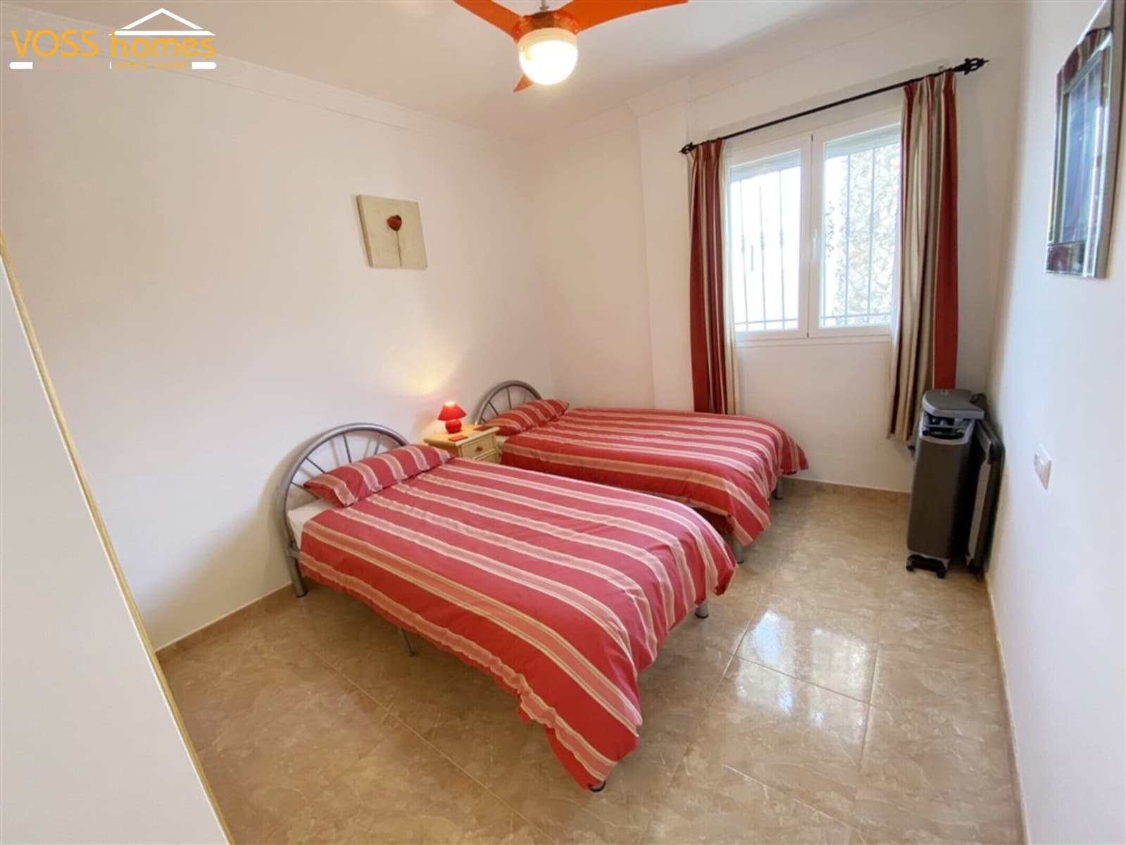 3 soveværelse Villa til salg i Huercal-Overa med swimmingpool - € 269.950 (Ref: 9902691)