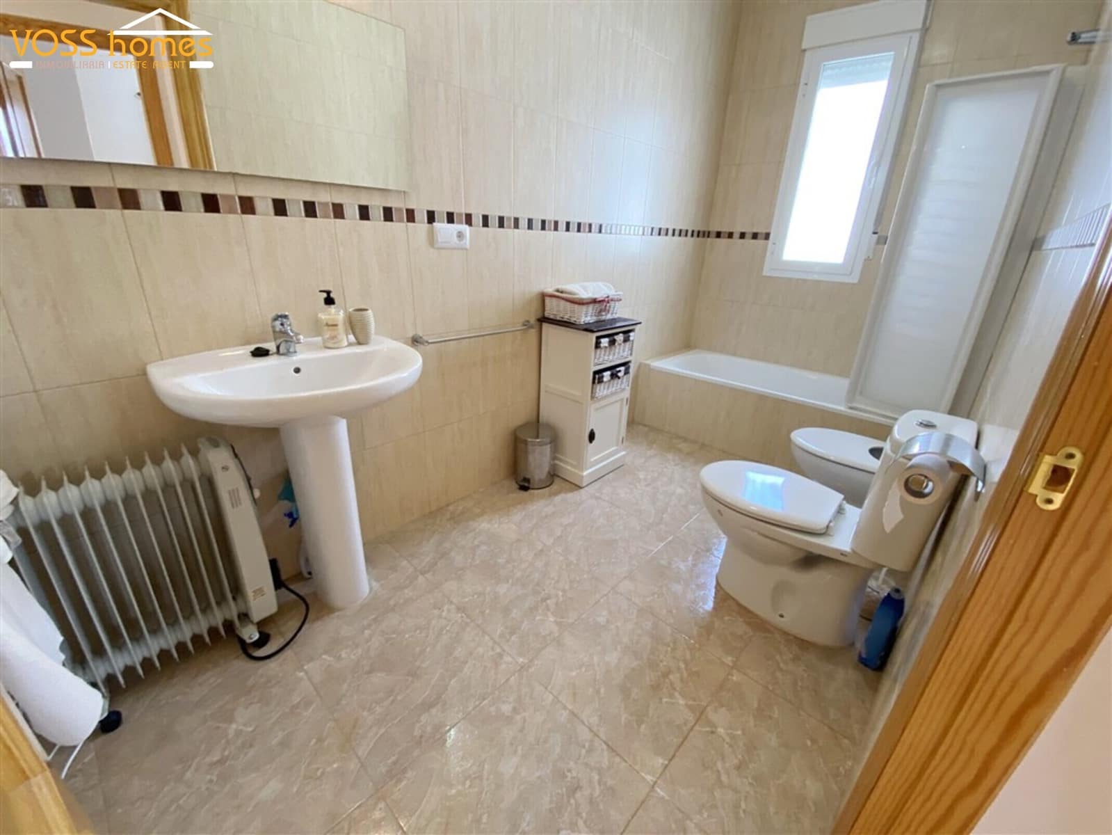 3 soveværelse Villa til salg i Huercal-Overa med swimmingpool - € 269.950 (Ref: 9902691)