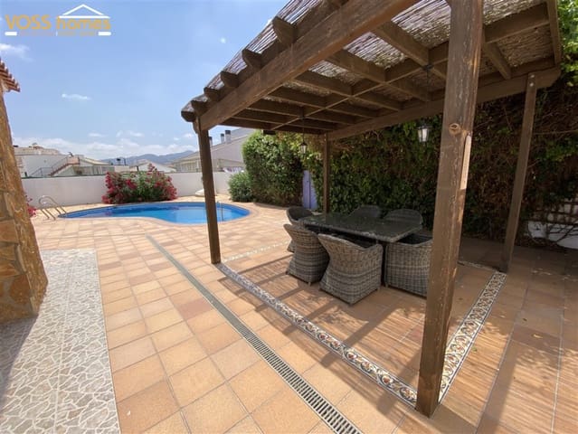 3 soveværelse Villa til salg i Huércal-Overa med swimmingpool - € 269.950 (Ref: 9902691)