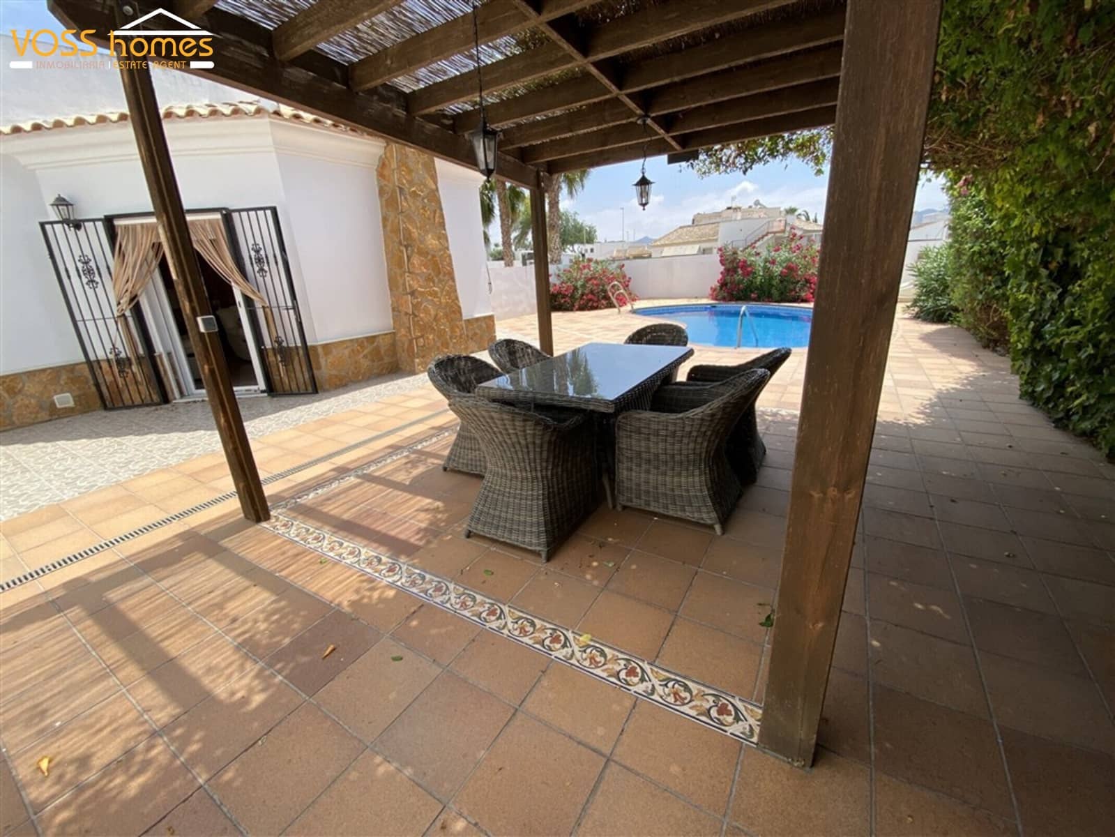 3 soveværelse Villa til salg i Huercal-Overa med swimmingpool - € 269.950 (Ref: 9902691)