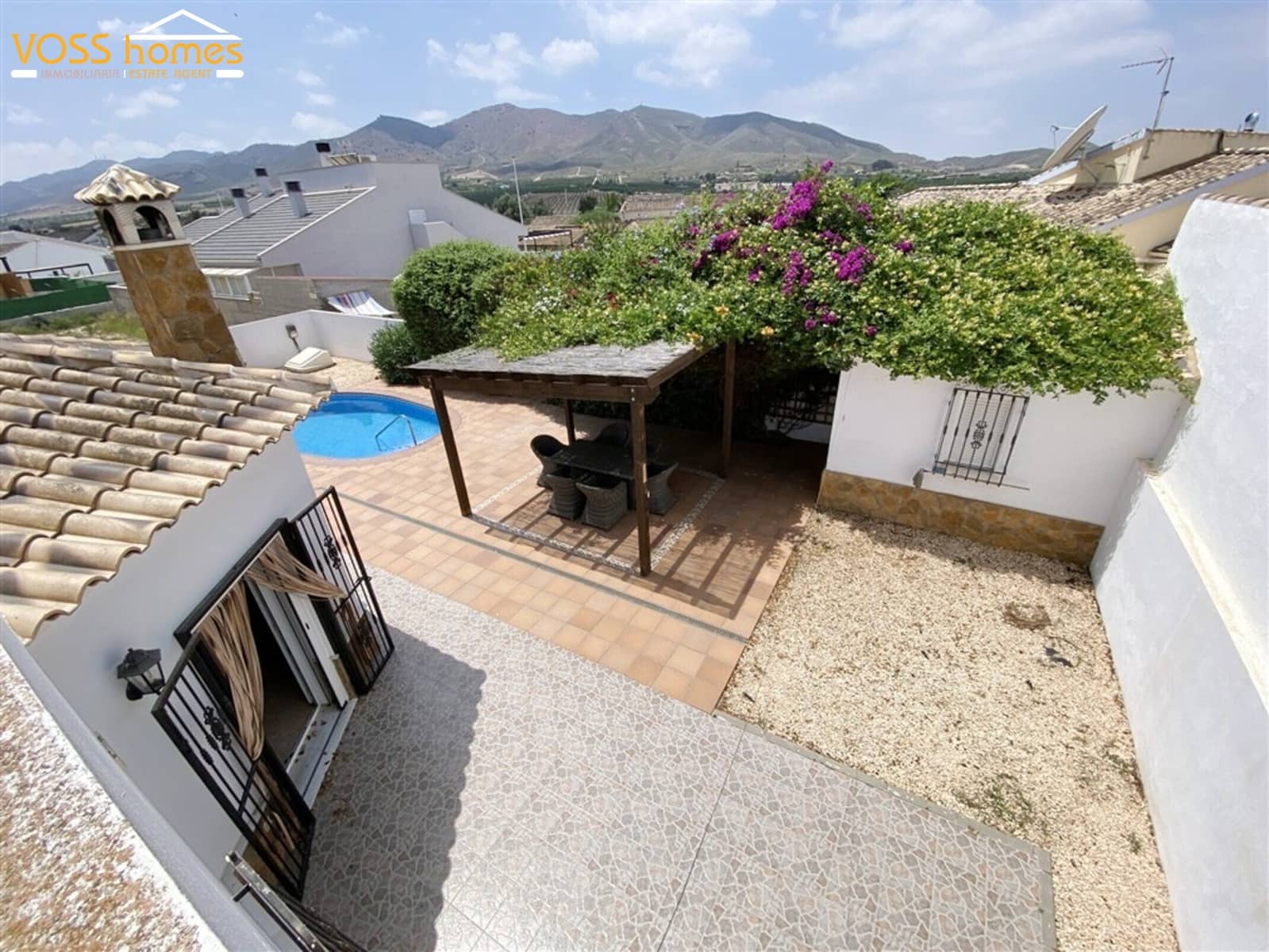 3 soveværelse Villa til salg i Huercal-Overa med swimmingpool - € 269.950 (Ref: 9902691)