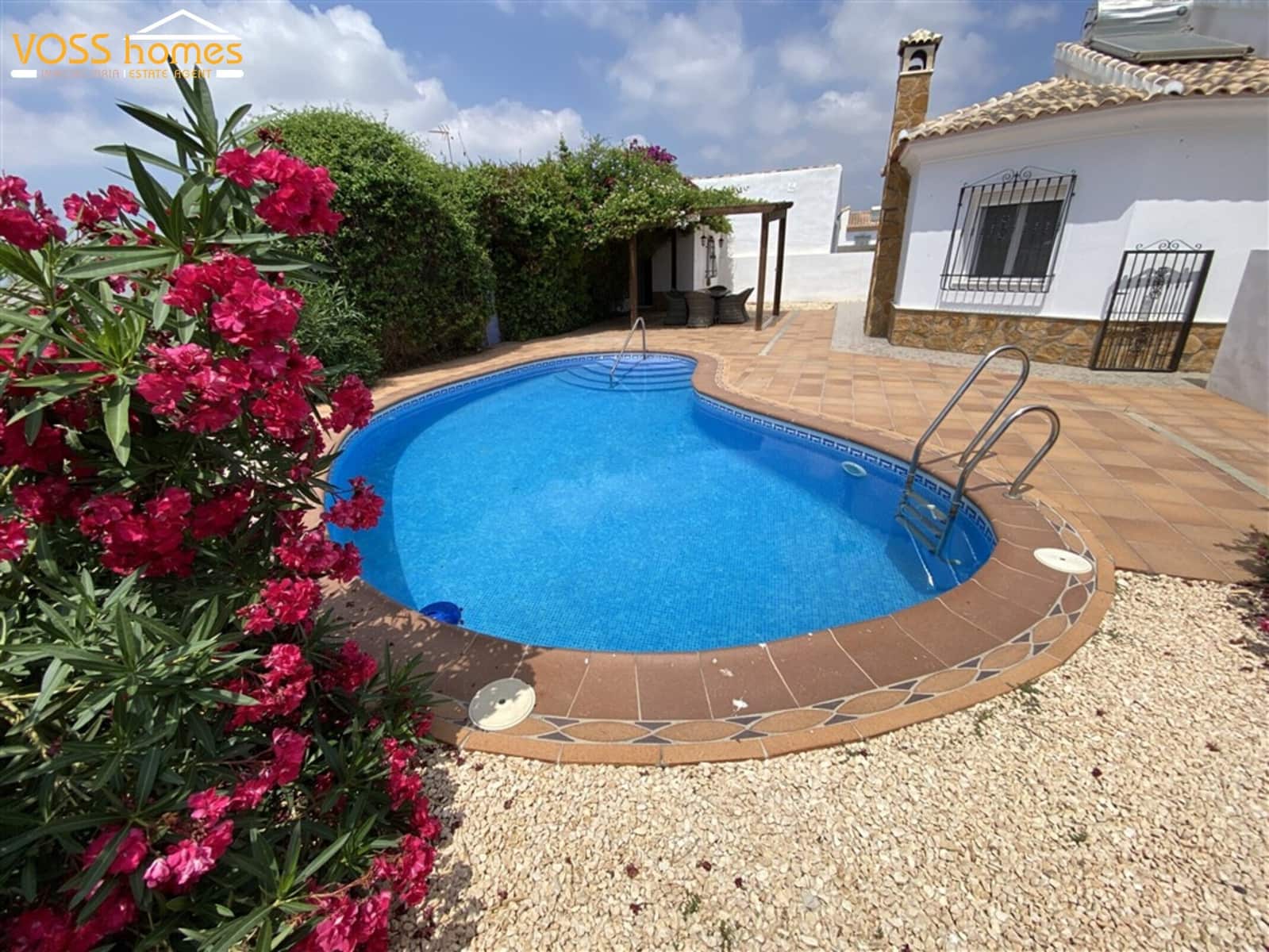 3 soveværelse Villa til salg i Huercal-Overa med swimmingpool - € 269.950 (Ref: 9902691)