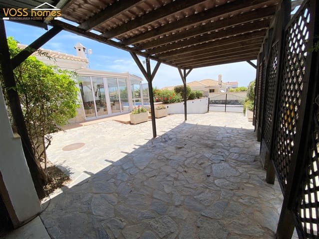 3 sovrum Villa till salu i Zurgena med pool - 289 950 € (Ref: 9914803)