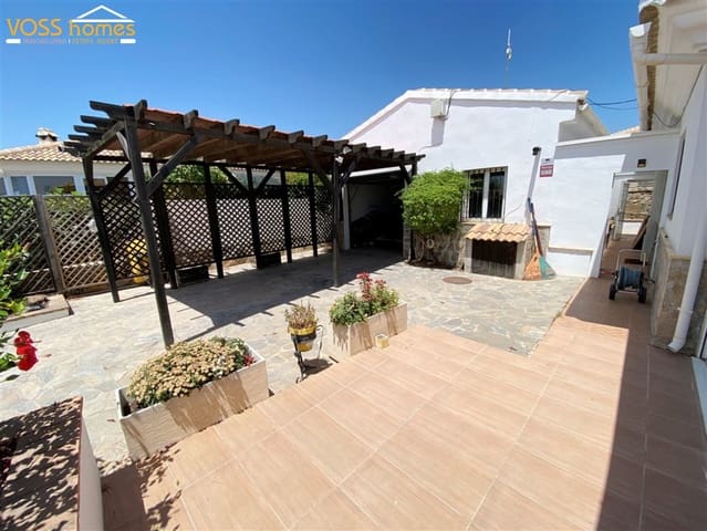 3 sovrum Villa till salu i Zurgena med pool - 289 950 € (Ref: 9914803)