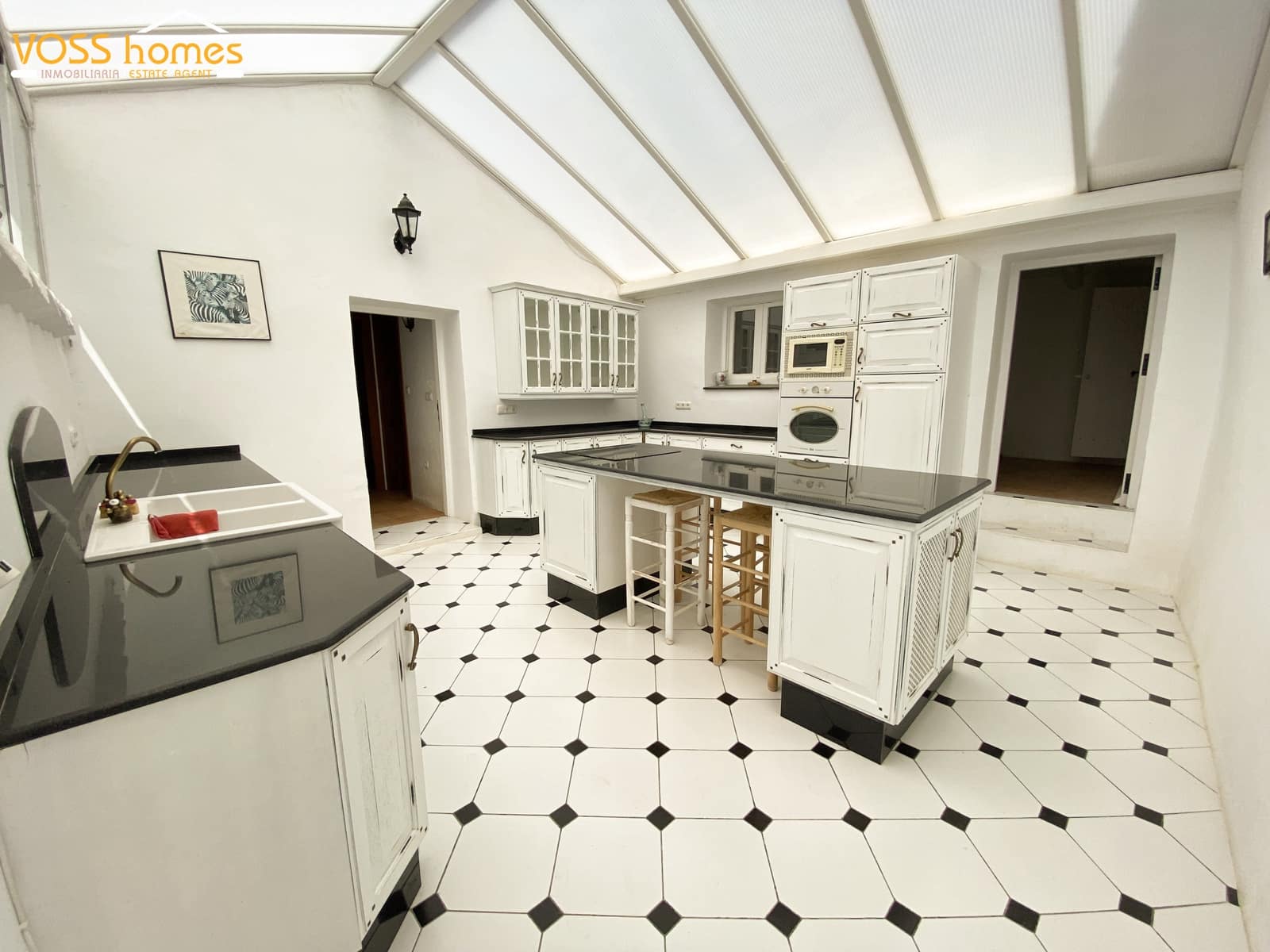 6 bedroom Finca/Country House for sale in Velez-Rubio with pool - € 349,950 (Ref: 9919071)