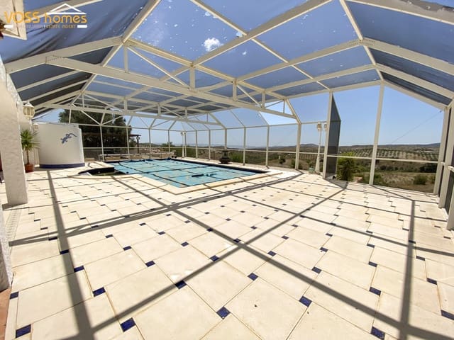 6 bedroom Finca/Country House for sale in Vélez-Rubio with pool - € 349,950 (Ref: 9919071)